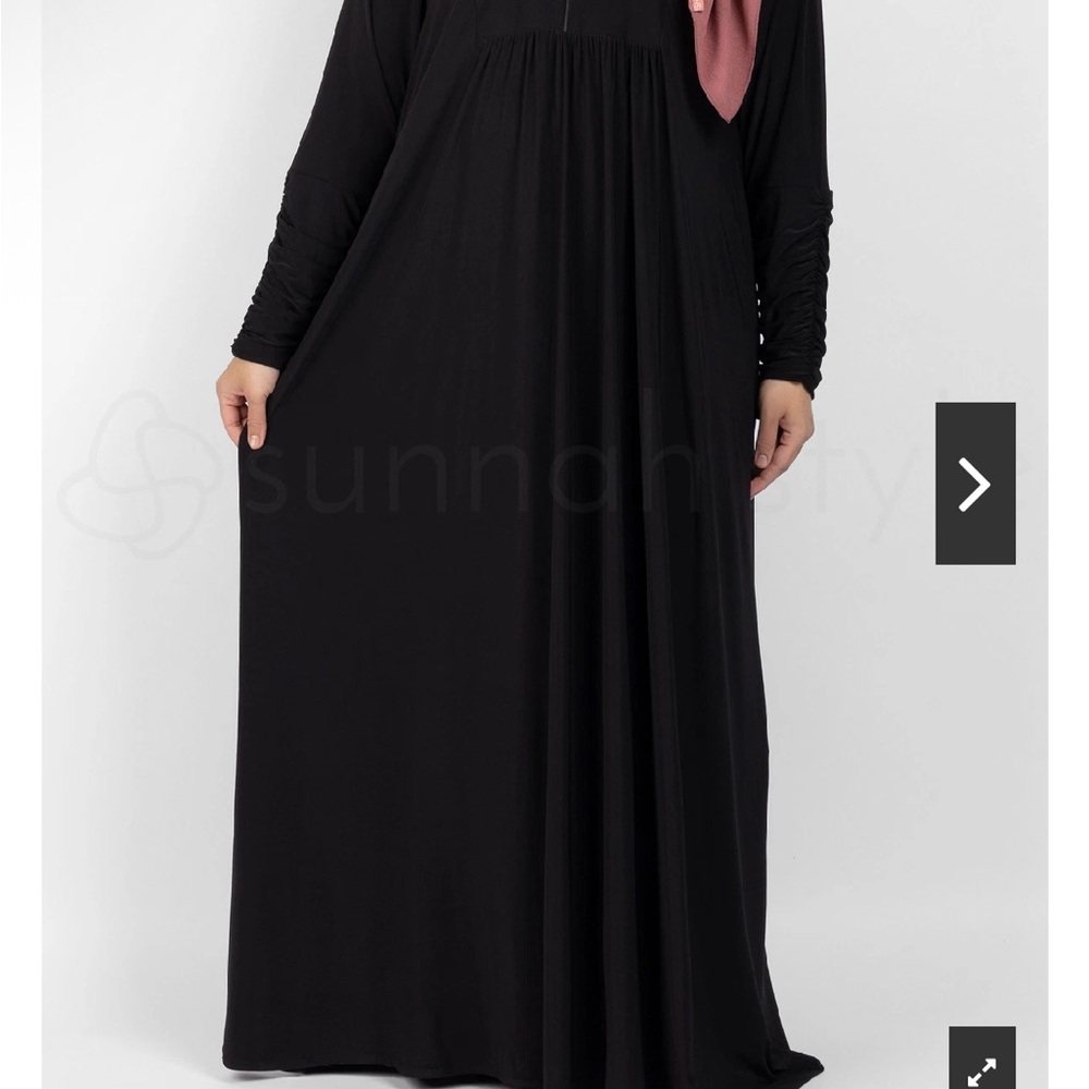 Sunnah Style Flourish Abaya Black